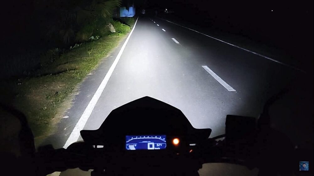 ELTRON TURBO ELT541HT856 12V DC Power Imported Original 15 LED Fog Light Waterproof, Head Lamp Universal Bar Light Anti-Fog Off-Roading Driving For All Bikes, Scooty, Motorcycle (Pack of 2), White - Image 5