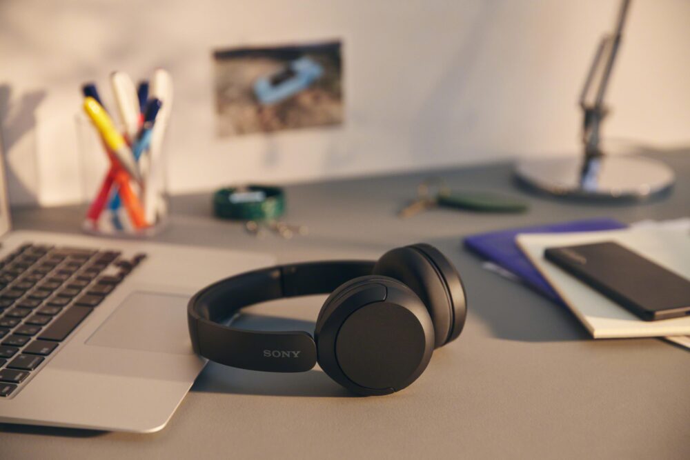 Sony WH-CH520 Wireless Bluetooth Headphones On Ear with Mic, Up to 50Hrs Battery, Quick Charge, DSEE Upscale, Multipoint Connectivity, Voice Assistant, Customized EQ-Black - Image 5